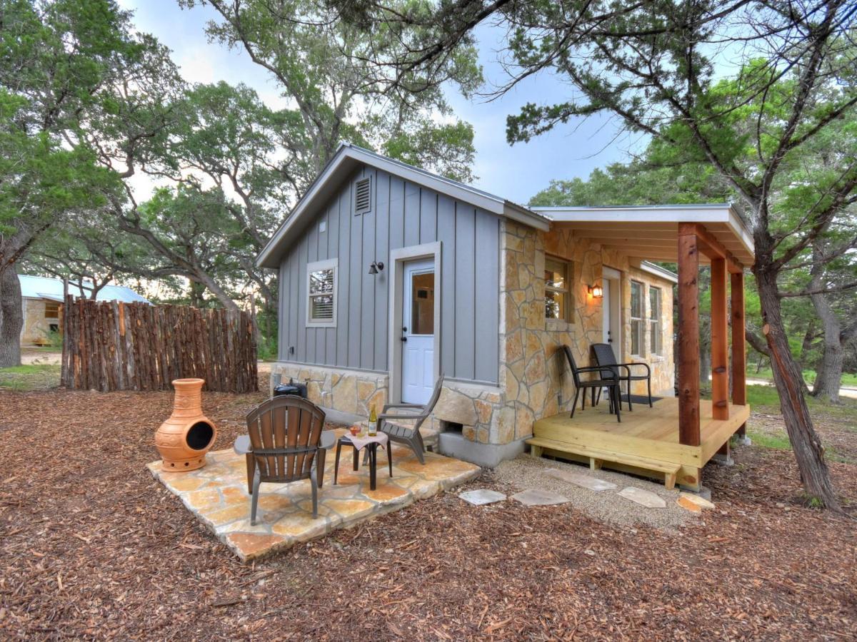 Cabins At Flite Acres - Morning Dove Wimberley Eksteriør billede