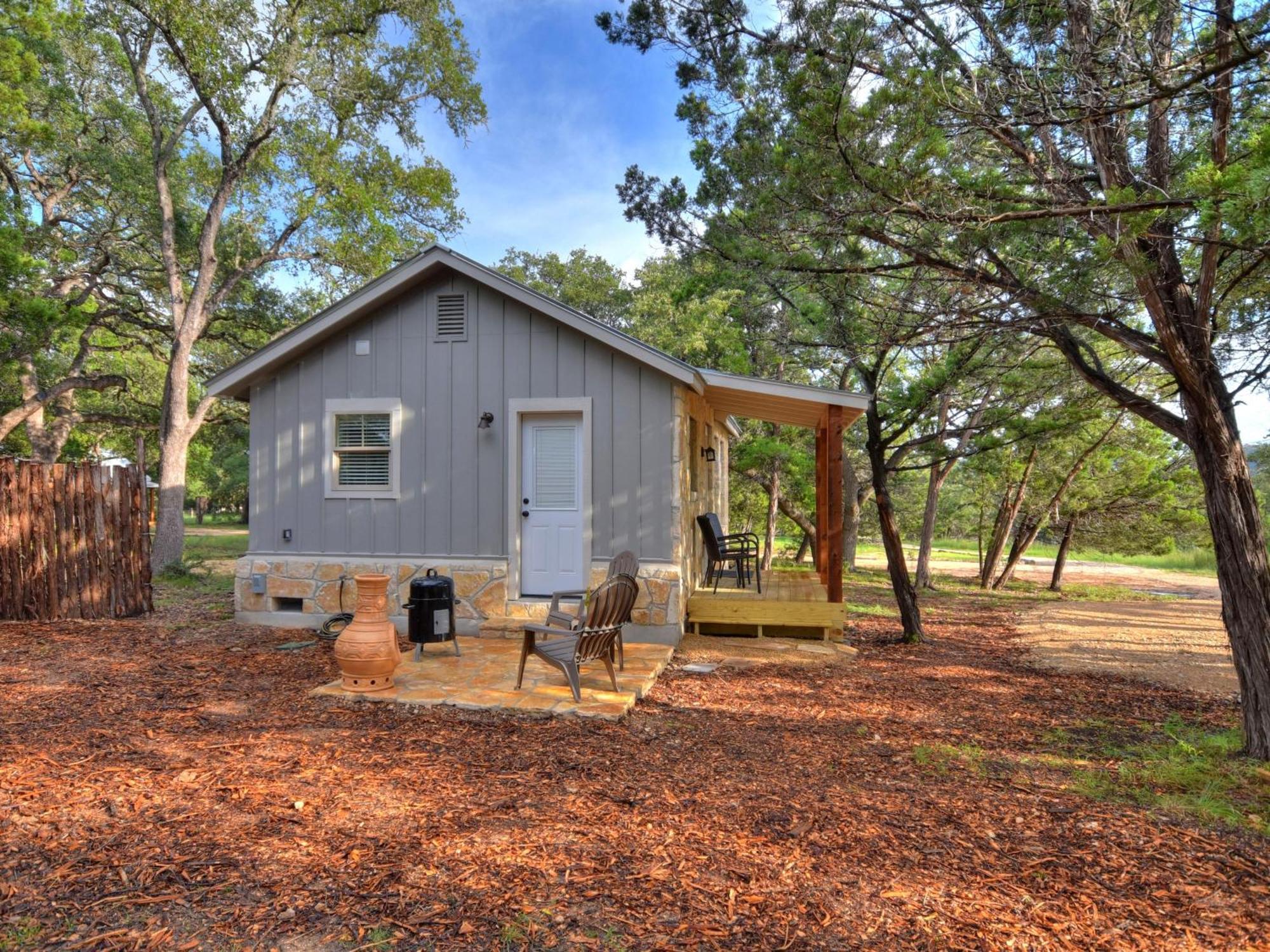 Cabins At Flite Acres - Morning Dove Wimberley Eksteriør billede